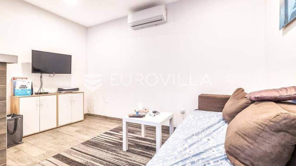 Wohnung zum Kauf 260.000 € 2 Zimmer 65 m² Kvaternikov trg Dotrscina