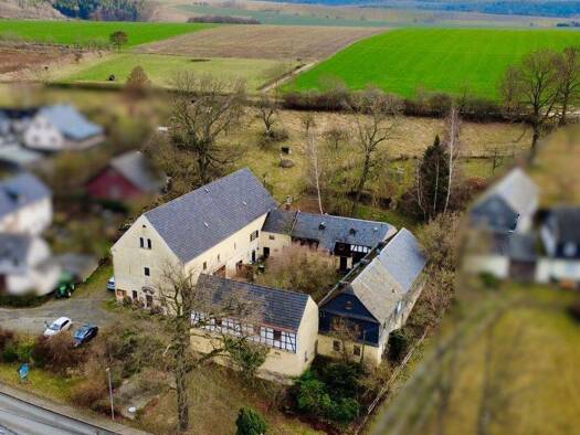Bauernhaus zum Kauf 598.000 € 15 Zimmer 200 m² 6.200 m² Grundstück Waltersdorf Mohlsdorf-Teichwolframsdorf 07987