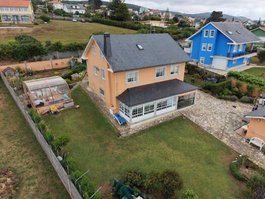 Chalet zum Kauf 545.000 € 8 Zimmer 342 m² Escritora Pilar Cebreiro 0 Valdoviño 15552