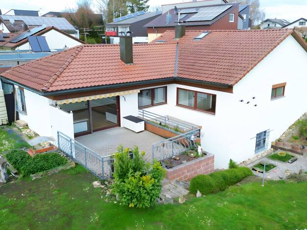Reihenendhaus zum Kauf 440.000 € 5 Zimmer 133 m² 595 m² Grundstück Oedheim 74229