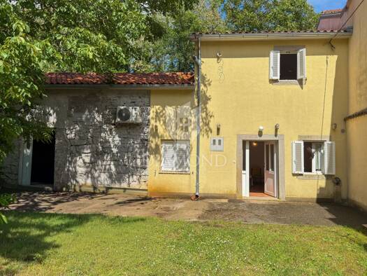 Einfamilienhaus zum Kauf 220.000 € 2 Zimmer 2.879 m² Grundstück Barban 52207