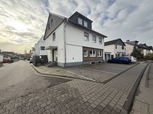 Wohnung zur Miete 1.300 € 3 Zimmer 84 m² Refrath Bergisch Gladbach / Refrath 51427