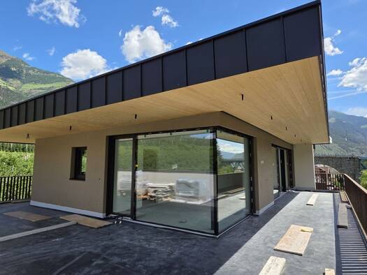 Wohnung zum Kauf - Erstbezug 555.000 € 3 Zimmer 78,1 m² 3. Geschoss frei ab 01.08.2026 Mühlbachweg Schlanders 39028