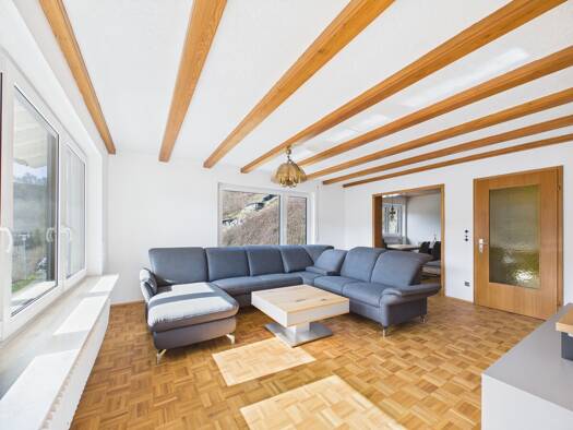 Einfamilienhaus zum Kauf 365.000 € 8 Zimmer 242 m² 835 m² Grundstück Talhausen Epfendorf / Talhausen 78736