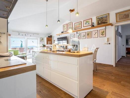 Wohnung zur Miete 3.000 € 4 Zimmer 123 m² 3. Geschoss Meje Split