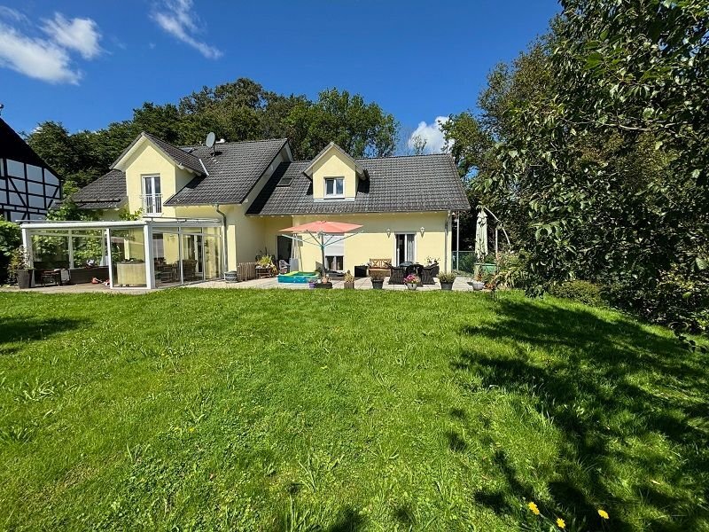 Mehrfamilienhaus zum Kauf 749.000 € 256 m²<br/>Wohnfläche 2.000 m²<br/>Grundstück Heddinghausen Nümbrecht 51588