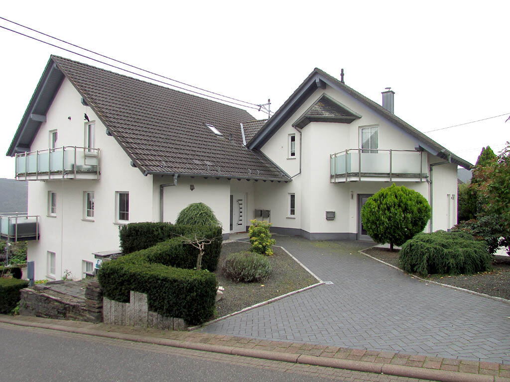 Mehrfamilienhaus zum Kauf als Kapitalanlage geeignet 620.000 € 330 m²<br/>Wohnfläche 820 m²<br/>Grundstück Henschhausen Bacharach 55422