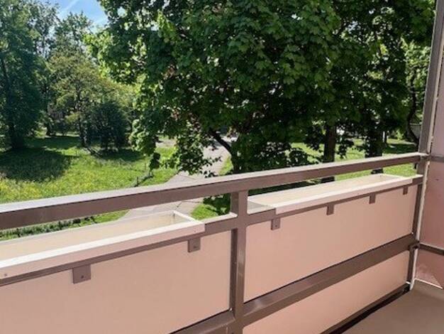 Wohnung zur Miete 523 € 3 Zimmer 64,3 m² 1. Geschoss frei ab 03.08.2025 Elsterwerdaer Str. 2 Prohlis-Süd Dresden 01239