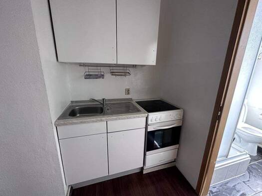 Wohnung zur Miete 570 € 3 Zimmer 59 m² 3. Geschoss frei ab sofort Ruhrstraße 8 Krämpfervorstadt Erfurt 99085