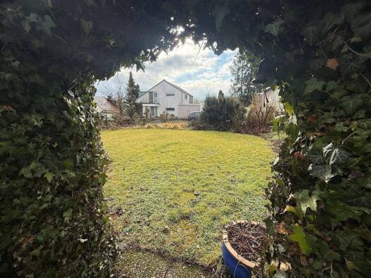 Bungalow zum Kauf 498.000 € 5 Zimmer 124,5 m² 647 m² Grundstück Oberdürrbach Würzburg 97080