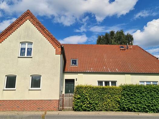 Mehrfamilienhaus zum Kauf 364.500 € 9 Zimmer 259,6 m² 3.081 m² Grundstück frei ab sofort Mirow 17252