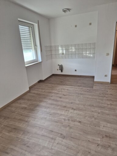 Wohnung zur Miete 235 € 1 Zimmer 33,5 m² 1. Geschoss frei ab sofort Lobenstein Bad Lobenstein 07356