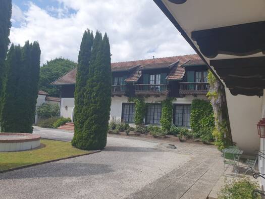 Haus zum Kauf 4.900.000 € 40 Zimmer 2.000 m² 23.000 m² Grundstück Auerbach 5222