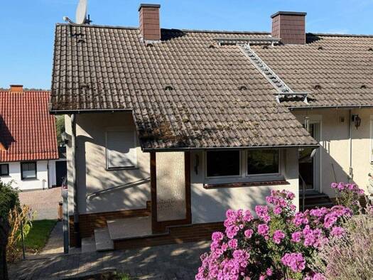 Doppelhaushälfte zum Kauf provisionsfrei 175.000 € 5 Zimmer 121 m² 320 m² Grundstück frei ab sofort Bergstraße 14 Sand Bad Emstal 34308