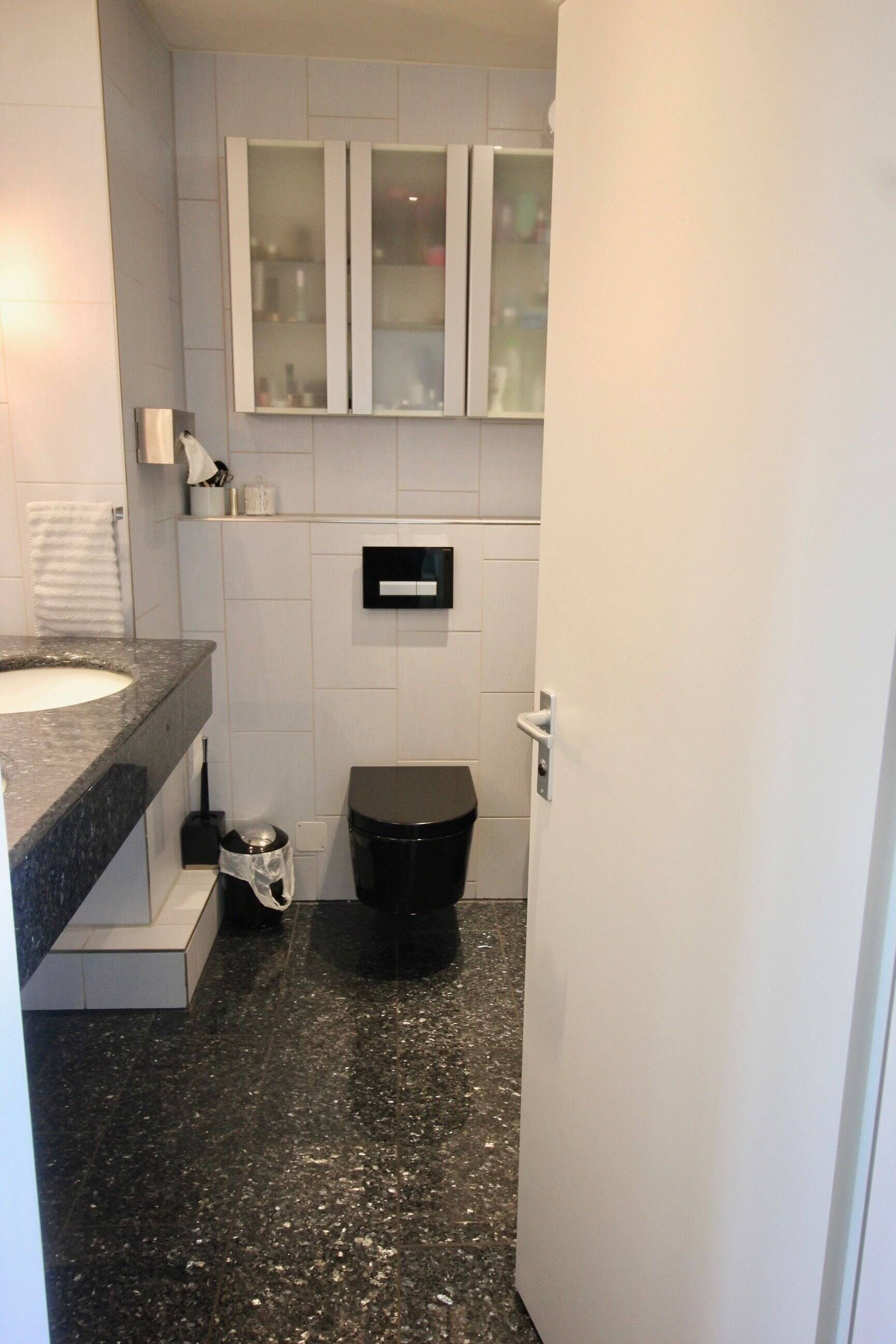 WEITBLICK Luxuswohnung - 2 Balkone - 2 CHICE Bäder - Whirlpool - mitten auf der legendären REEPERBAHN - aussergewöhnlich + besonders – Hamburg – Vorschaubild 39