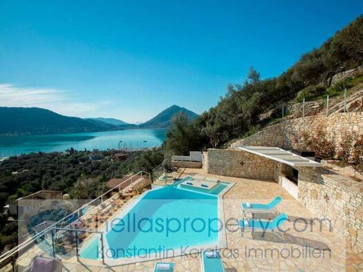 Villa zum Kauf 1.450.000 € 8 Zimmer 240 m² 5.000 m² Grundstück Lefkada Municipality 31100