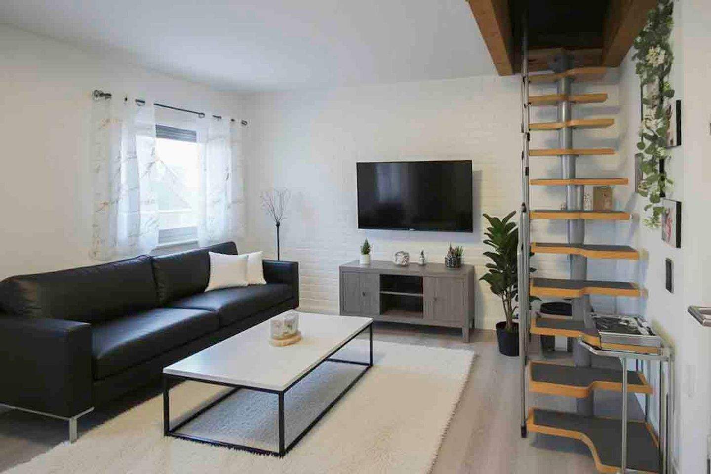 Immobilie in Haag an der Amper - Renovierungsbedürftige Doppelhaushälfte mit beheizbarem Wintergarten - Bild 4