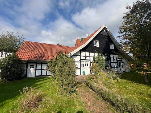 Immobilie in Rödinghausen - Traumhaftes Fachwerkanwesen - Einfamilienhaus mit Einliegerwohnung - Bild 1
