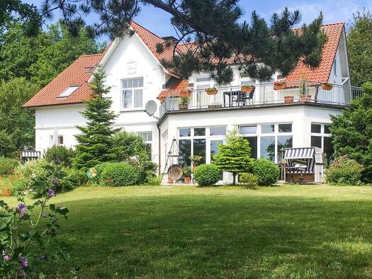 Mehrfamilienhaus zum Kauf als Kapitalanlage geeignet 2.250.000 € 430 m² 1.528 m² Grundstück Pelzerhaken Neustadt in Holstein 23730