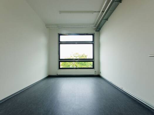 Büro zur Miete provisionsfrei 627 € 1 Zimmer 22,7 m² Bürofläche Bessemerstraße 16 Schöneberg Berlin 12103