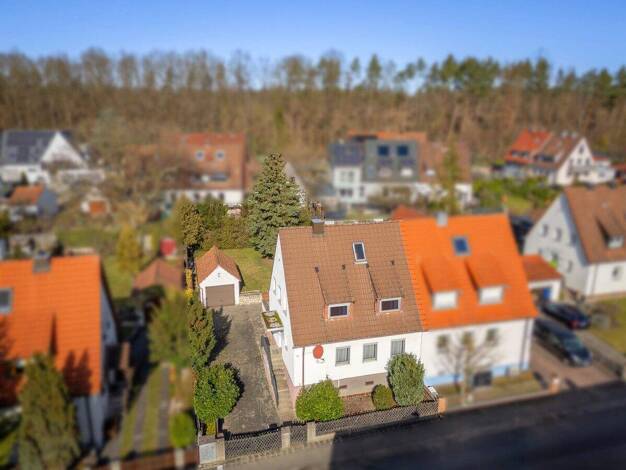 Doppelhaushälfte zum Kauf 399.000 € 5 Zimmer 125 m² 477 m² Grundstück Buchenbühl Nürnberg 90411