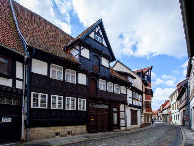 Einfamilienhaus zum Kauf 180.000 € 7 Zimmer 178 m² 364 m² Grundstück Hohe Straße 8 Quedlinburg Quedlinburg 06484
