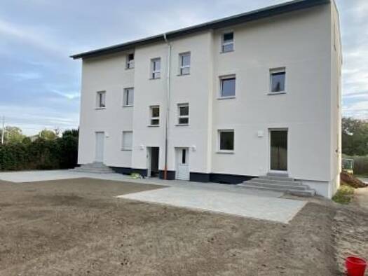 Doppelhaushälfte zur Miete 1.900 € 7 Zimmer 160 m² 400 m² Grundstück frei ab sofort Holsteiner Straße 41 Westerhüsen Magdeburg 39122