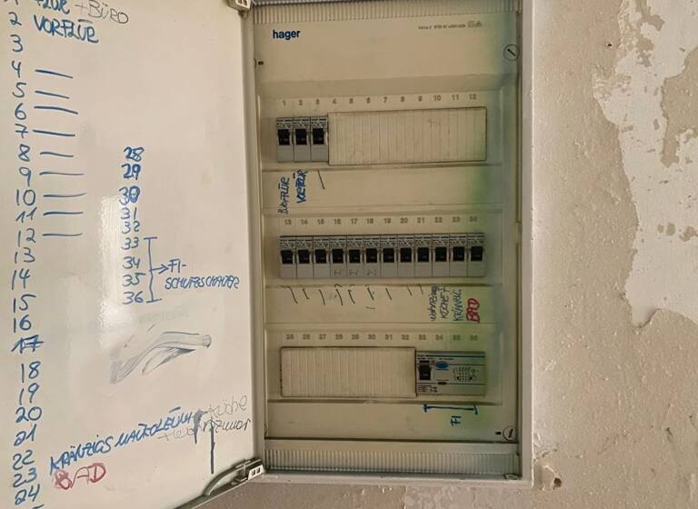 Mehrfamilienhaus zum Kauf als Kapitalanlage geeignet 999.000 € 39 Zimmer 1.052 m² 559 m² Grundstück Wanheimerort Duisburg / Wanheimerort 47055