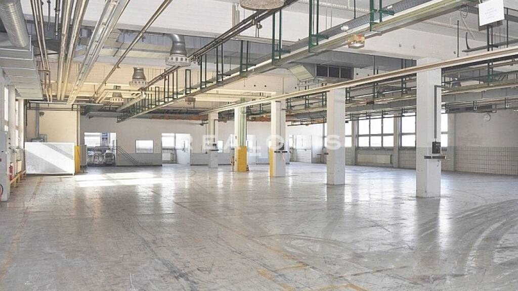 Halle/Industriefläche zur Miete 3.000 m² Lagerfläche teilbar ab 1.500 m² Wendelstein 90530