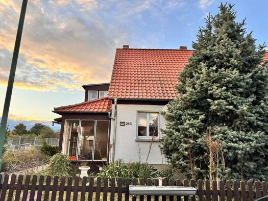 Doppelhaushälfte zum Kauf provisionsfrei 70.000 € 3 Zimmer 83 m² 815 m² Grundstück Wulferstedt 39393