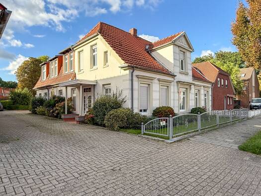 Mehrfamilienhaus zum Kauf 249.000 € 10 Zimmer 300 m² 853 m² Grundstück Innenstadt Aurich 26603