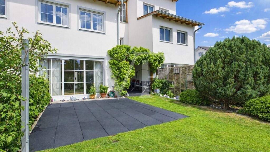 Reihenmittelhaus zum Kauf 665.000 € 6,5 Zimmer 158,6 m² 190 m² Grundstück Wolfgang Landshut 84032