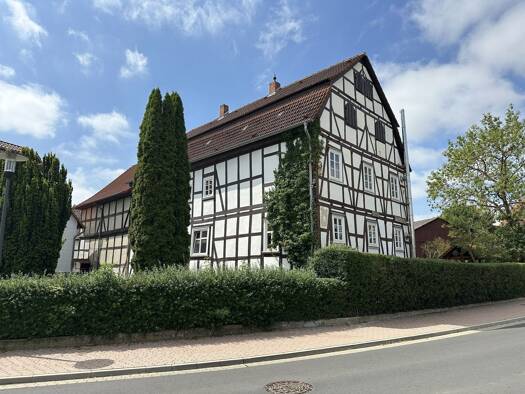 Einfamilienhaus zum Kauf 230.000 € 6 Zimmer 220 m² 465 m² Grundstück Mühlhausen Homberg 34576