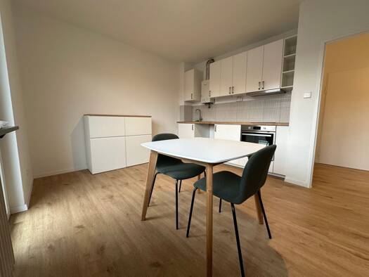 Wohnung zur Miete 590 € 1 Zimmer 25 m² Geschoss 4/6 frei ab sofort Augustaanlage 42 Oststadt Mannheim 68165