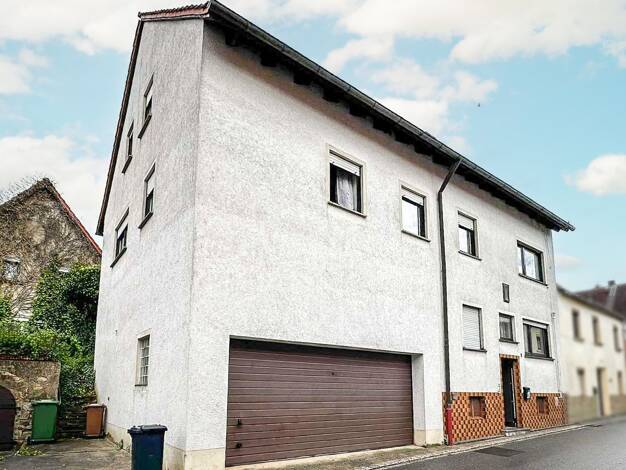 Einfamilienhaus zum Kauf 250.000 € 10 Zimmer 165 m² 324 m² Grundstück Lisberg 96170