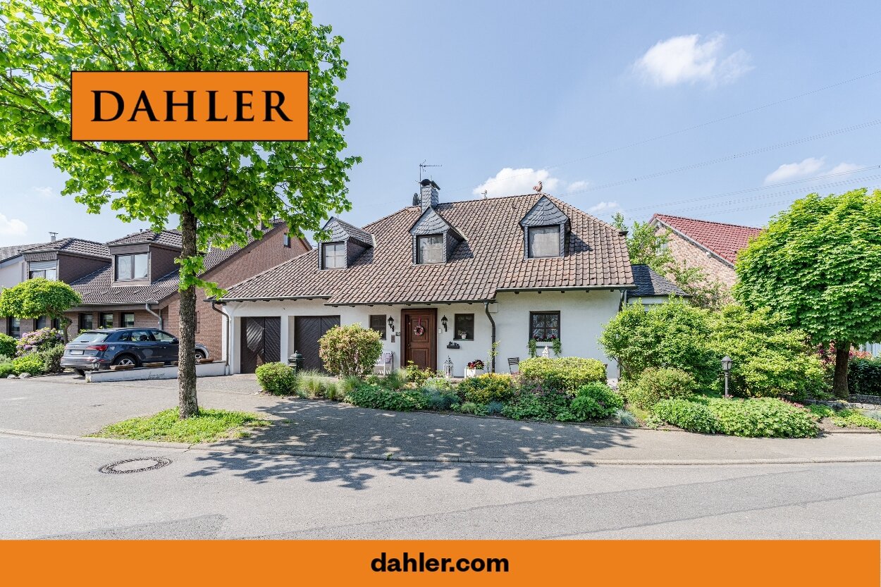 Villa zum Kauf 879.000 € 5 Zimmer 196,4 m²<br/>Wohnfläche 609 m²<br/>Grundstück Saarn - Süd mit Selbeck Mülheim an der Ruhr 45481