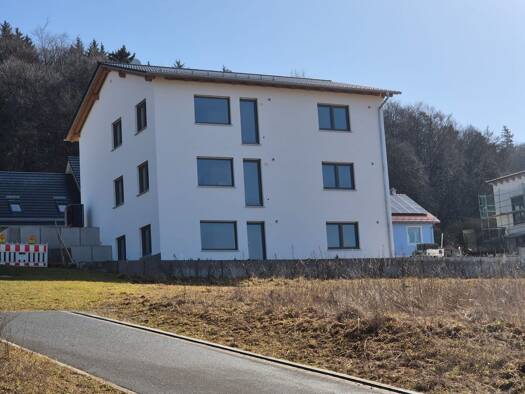 Terrassenwohnung zur Miete 1.155 € 3 Zimmer 110 m² frei ab 16.04.2026 Velburg 92355