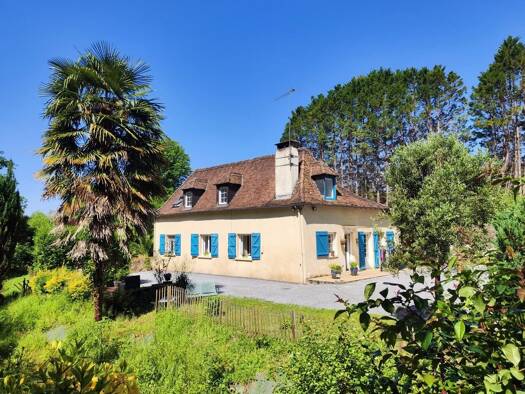 Haus zum Kauf 285.000 € 132 m² 3.000 m² Grundstück Salies-de-Béarn 64270