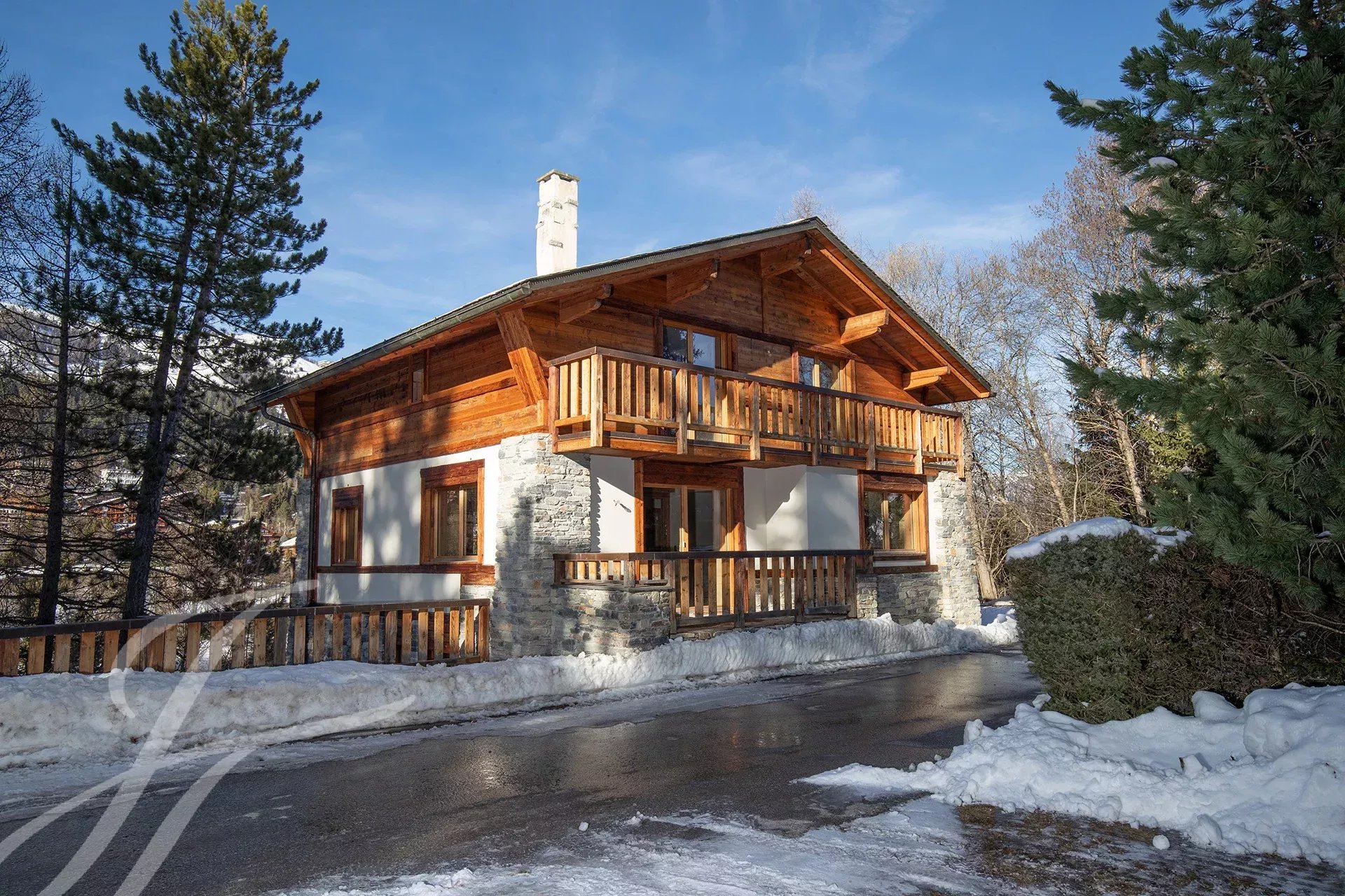 Haus zum Kauf 3.950.000 CHF 6 Zimmer 202,9 m²<br/>Wohnfläche 1.322 m²<br/>Grundstück Crans-Montana 3963