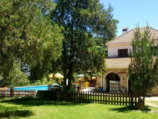 Haus zum Kauf 1.200.000 € 5 Zimmer 300 m² 31.000 m² Grundstück Villa General Belgrano 5194