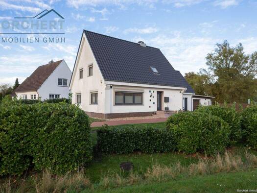 Einfamilienhaus zum Kauf provisionsfrei 432.500 € 8 Zimmer 103,8 m² 1.188 m² Grundstück Klein Offenseth-Sparrieshoop 25365