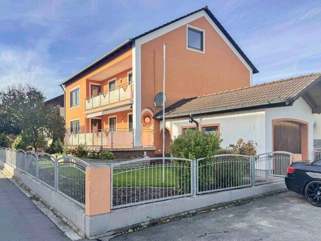 Mehrfamilienhaus zum Kauf 499.990 € 8 Zimmer 188,1 m² 452,1 m² Grundstück Neustadt Neustadt an der Donau 93333