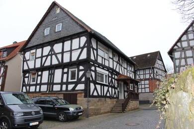 Einfamilienhaus zum Kauf 155.000 € 9 Zimmer 200 m² 685 m² Grundstück Ebsdorf Ebsdorfergrund / Ebsdorf 35085