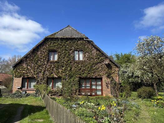 Einfamilienhaus zum Kauf 427.000 € 5 Zimmer 220 m² 14.451 m² Grundstück Müggenburg Lüchow 29439