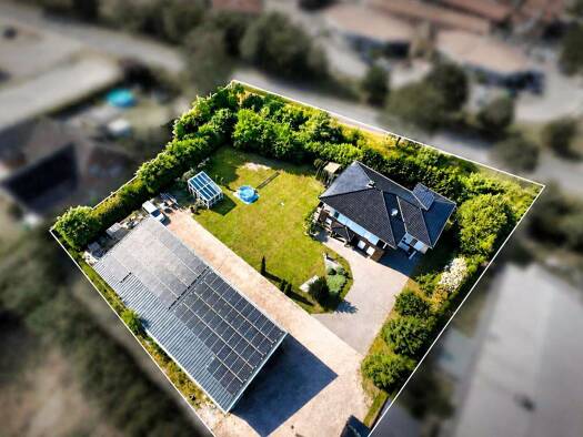 Gewerbeobjekt zum Kauf 684.999 € 5 Zimmer 178,2 m² 2.106 m² Grundstück frei ab 01.12.2026 Osteressen Essen (Oldenburg) 49632