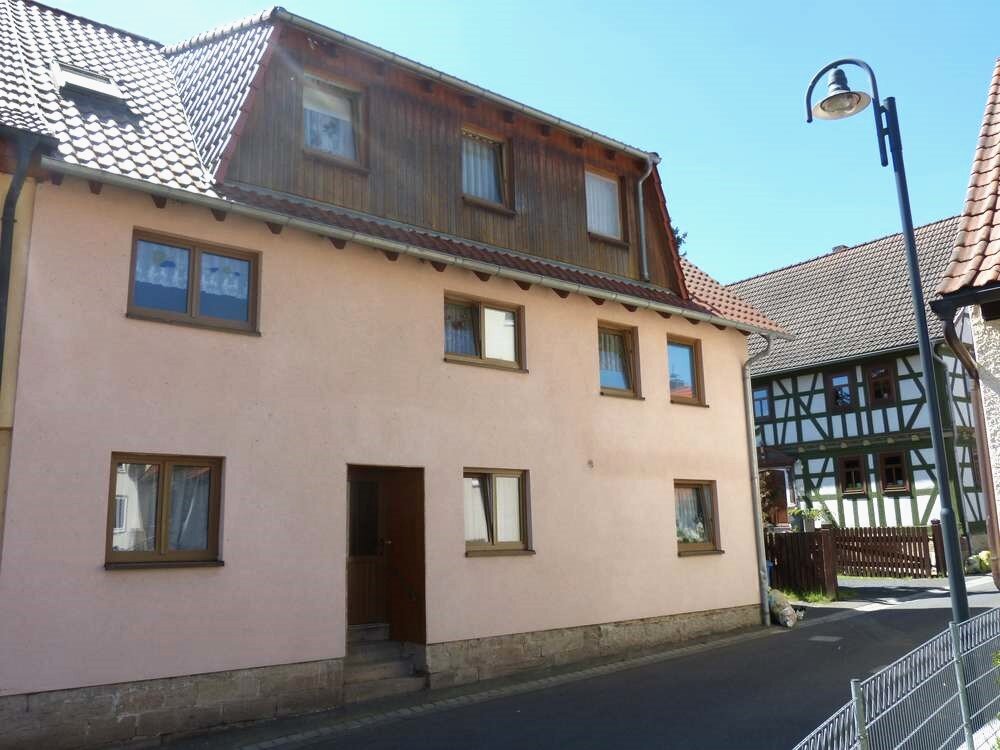 Einfamilienhaus zum Kauf 58.000 € 8 Zimmer 246 m²<br/>Wohnfläche 418 m²<br/>Grundstück Helmershausen Rhönblick 98617