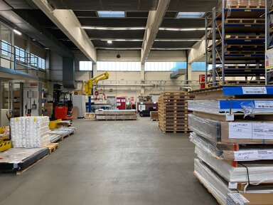 Halle/Industriefläche zur Miete provisionsfrei 45.500 € 5.400 m² Lagerfläche teilbar von 4.000 m² bis 5.400 m² Parsdorfer Weg 6 Heimstetten Kirchheim bei München 85551