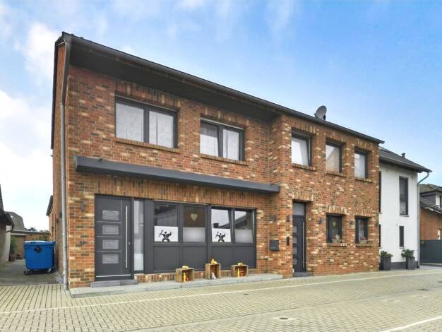 Einfamilienhaus zum Kauf 949.000 € 6 Zimmer 314 m² 710 m² Grundstück Hoisten Neuss 41469