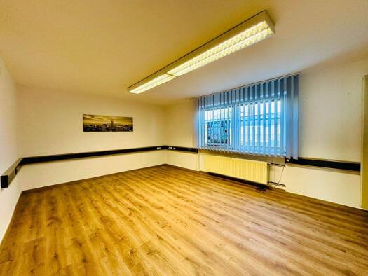 Büro zur Miete provisionsfrei 990 € 6 Zimmer 131,6 m² Bürofläche teilbar ab 131,6 m² Peiting 86971