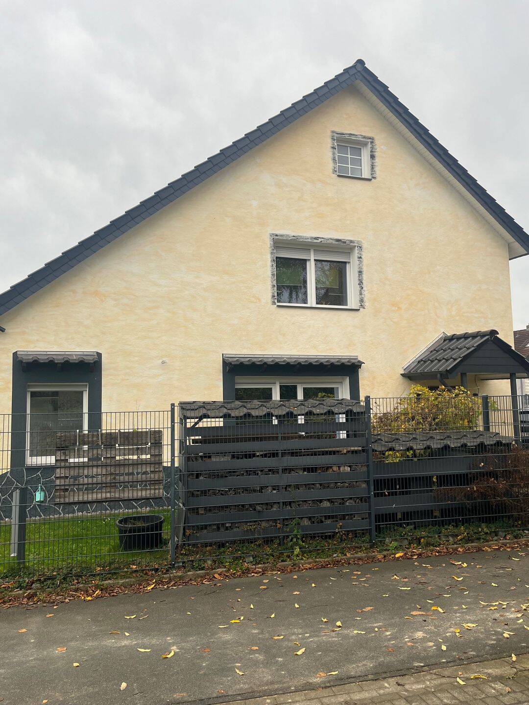 **MAKLERFREI**Gepflegte Doppelhaushälfte in Bielefeld-Gellershagen – ruhige Sackgassenlage am Park   VB